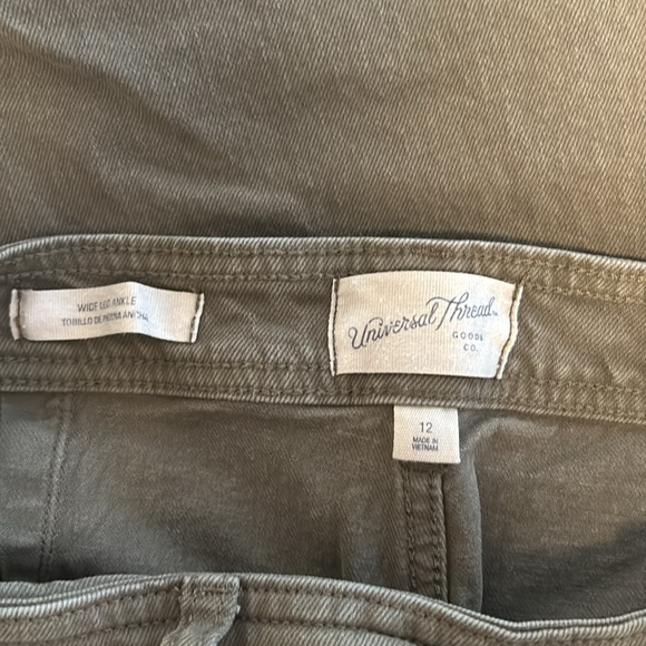 Viral target jeans. Universal Thread - Wide Leg Ankle - Picture 4 of 4